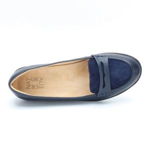 Womans naturalizer , Finley Flat